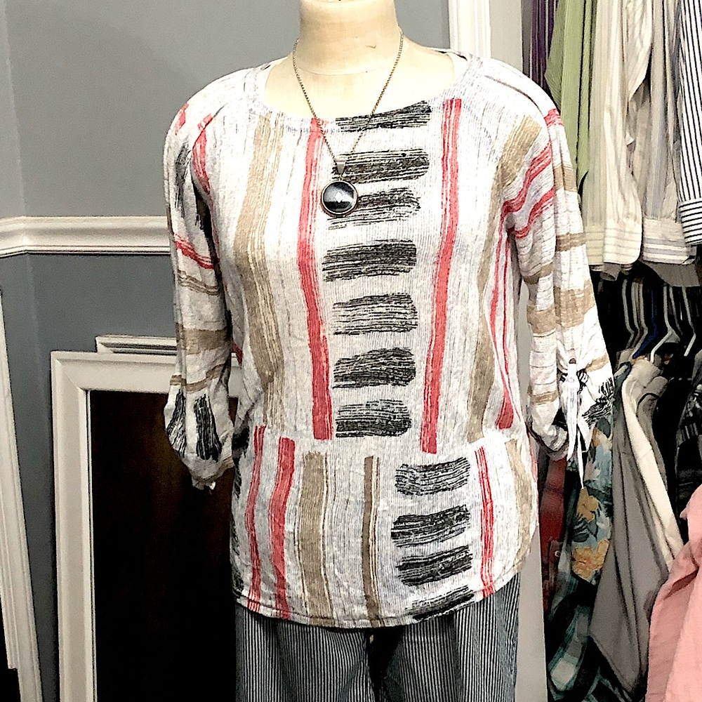 Nic + Zoe Lightweight knit pullover blouse